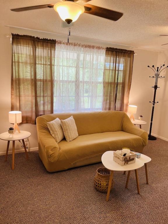 הוילה קריסטל ריבר House Of Shells, Beautiful Garden, Fenced Yard, Dog Friendly, Fire Pit! מראה חיצוני תמונה